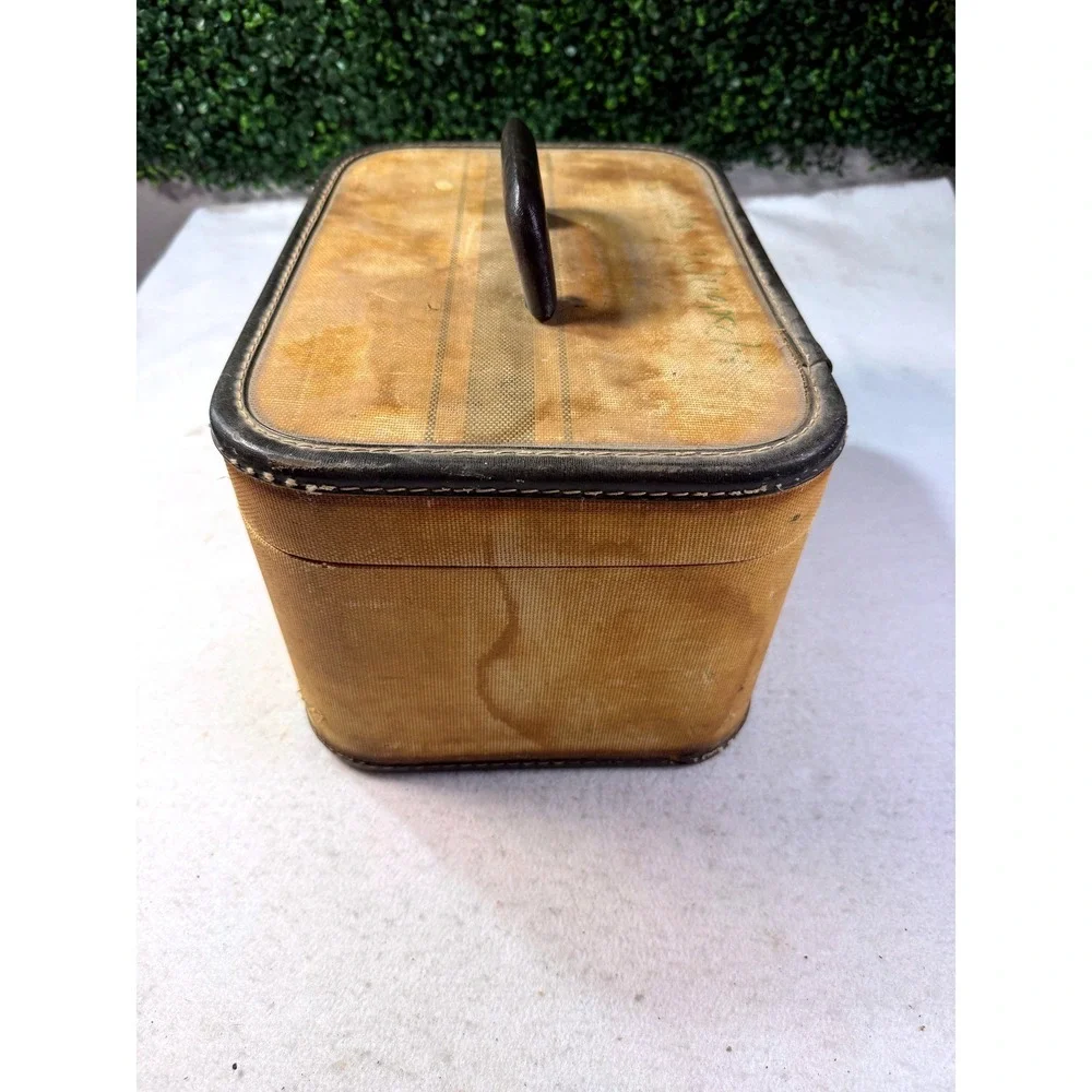 Vintage 1940s Canvas Train Case Overnight Cosmetic Vanity Suitcase Luggage Tan
